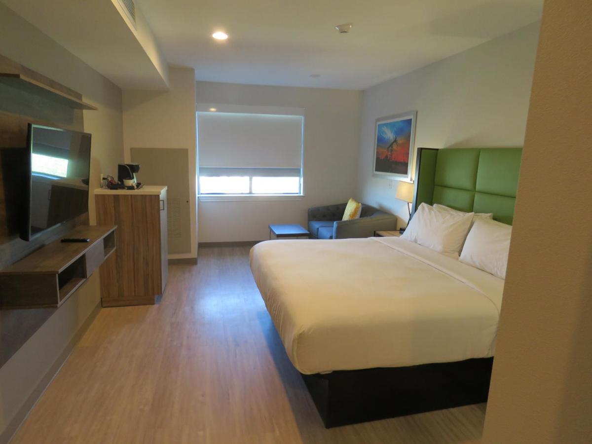 Wyndham Garden College Station Hotell Exteriör bild