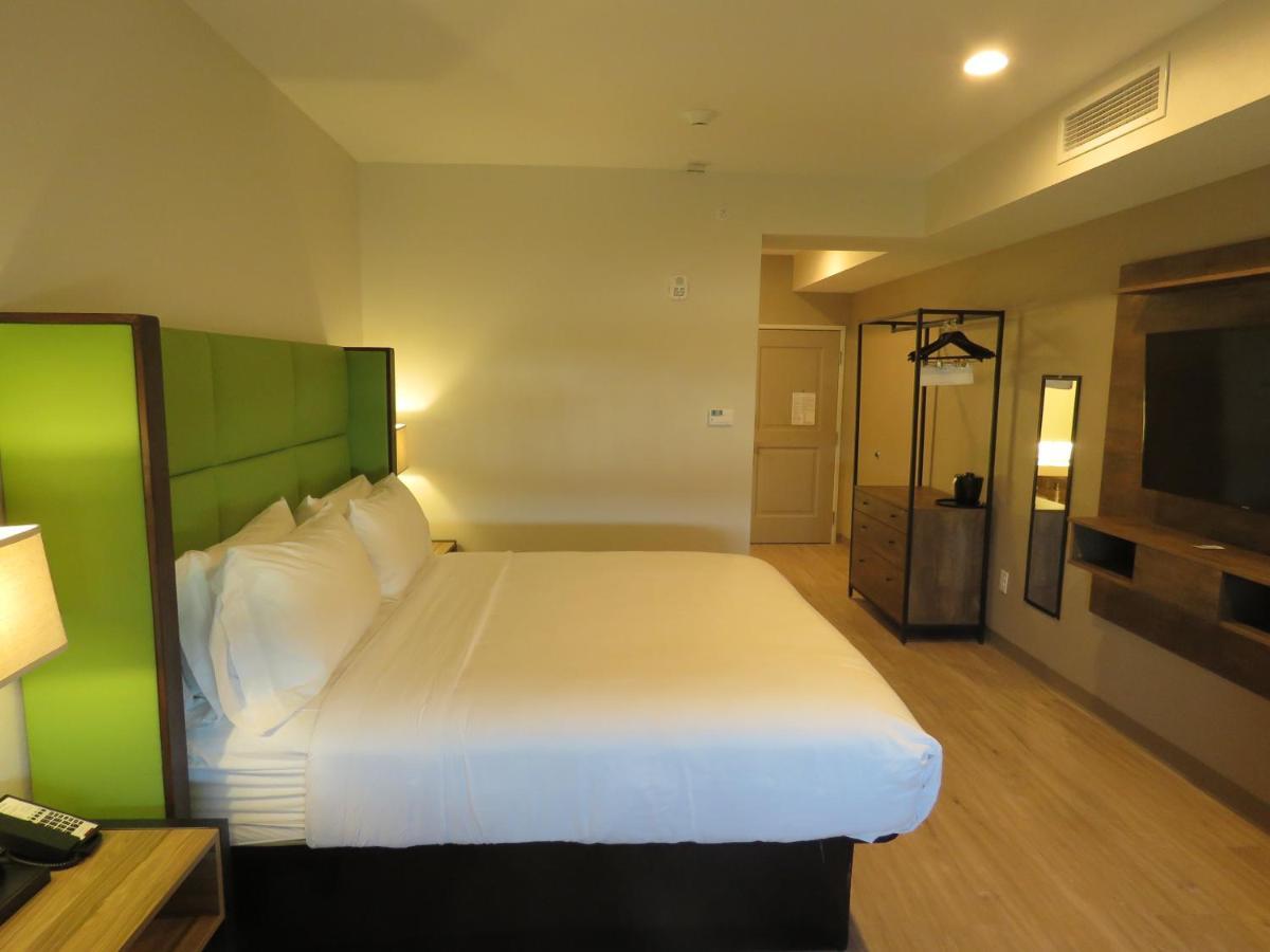 Wyndham Garden College Station Hotell Exteriör bild